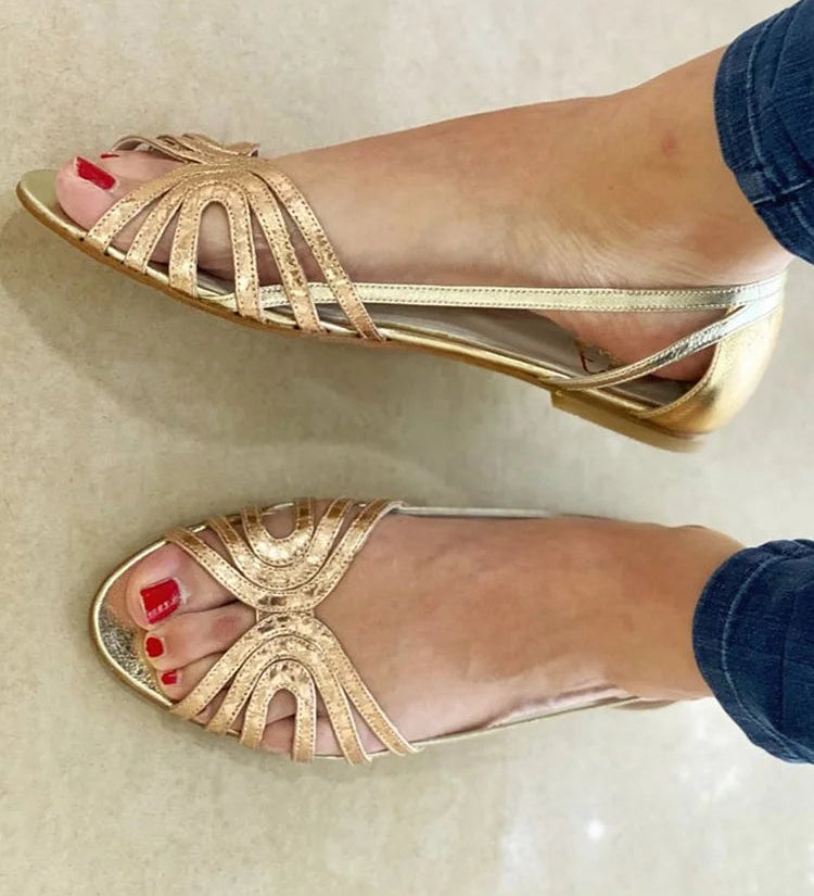 Aitana™ | Sandalias Planas Metalizadas