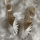 Vicenta™ | Sandalias de Tacón con Detalle Joya
