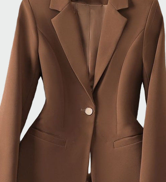 Blazer-mallisto moderni ja elegantti
